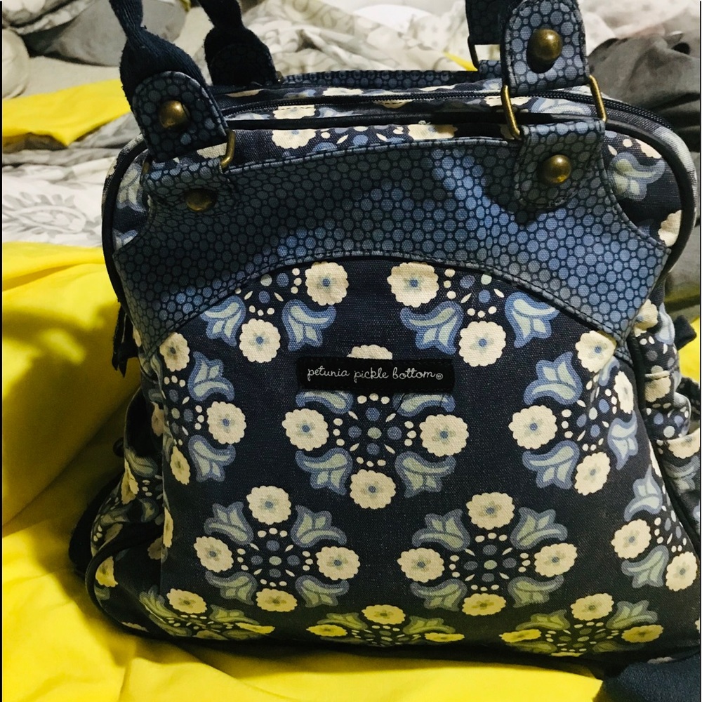 PETUNIA PICKLE BOTOM SATCHEL